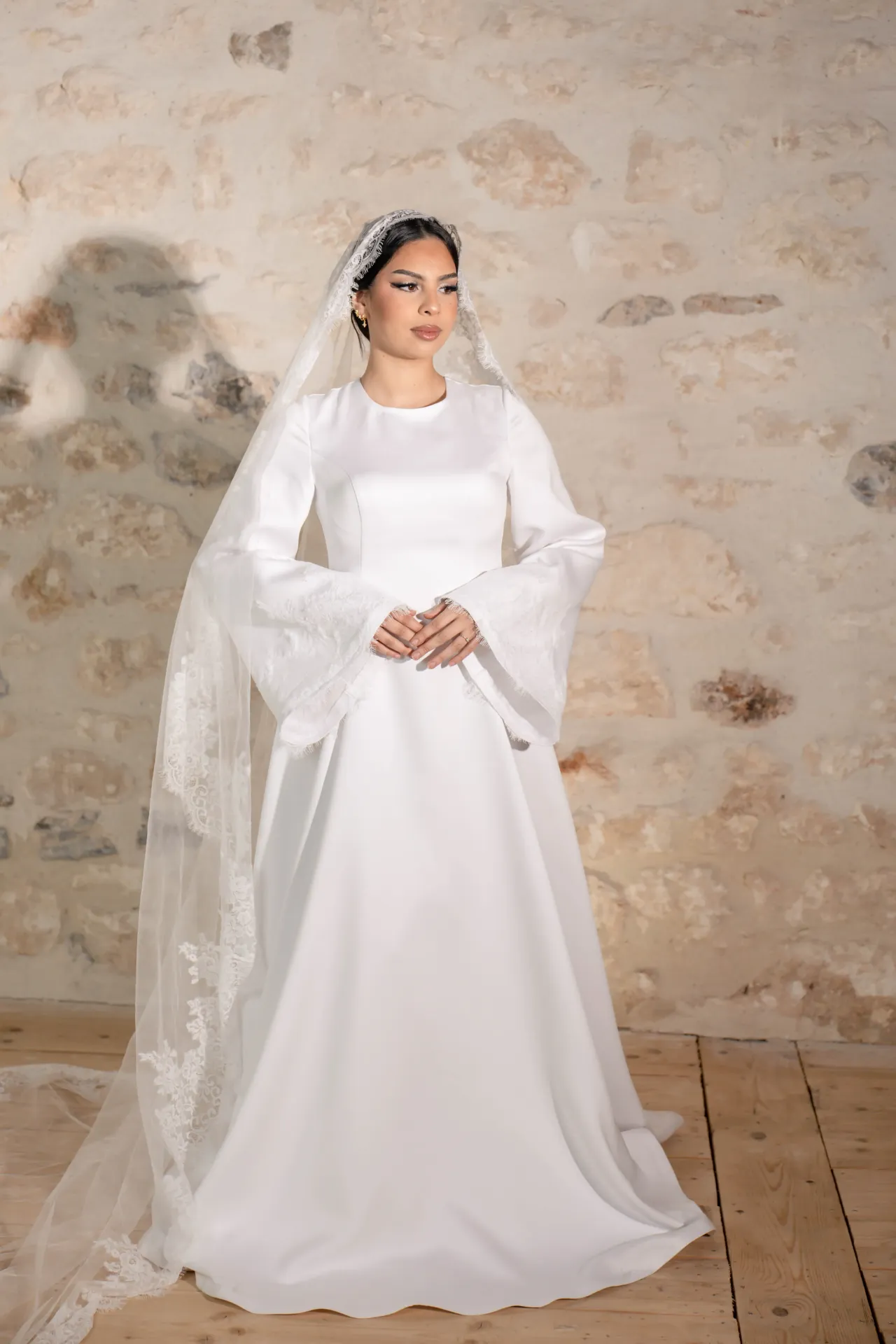Robe Amira
